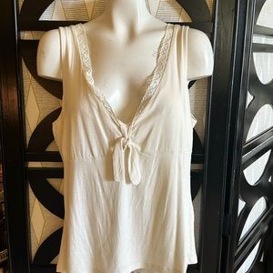 Bettie Page Vintage Pin Up Style Cream Lace Tie V Neck Sleeveless Top / Shirt.
